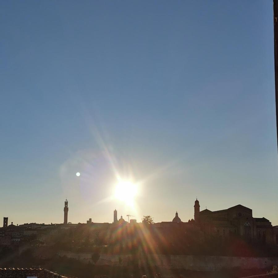 Affaccio Su Siena,Vicino Al Centro, Con Garage Apartment Bagian luar foto