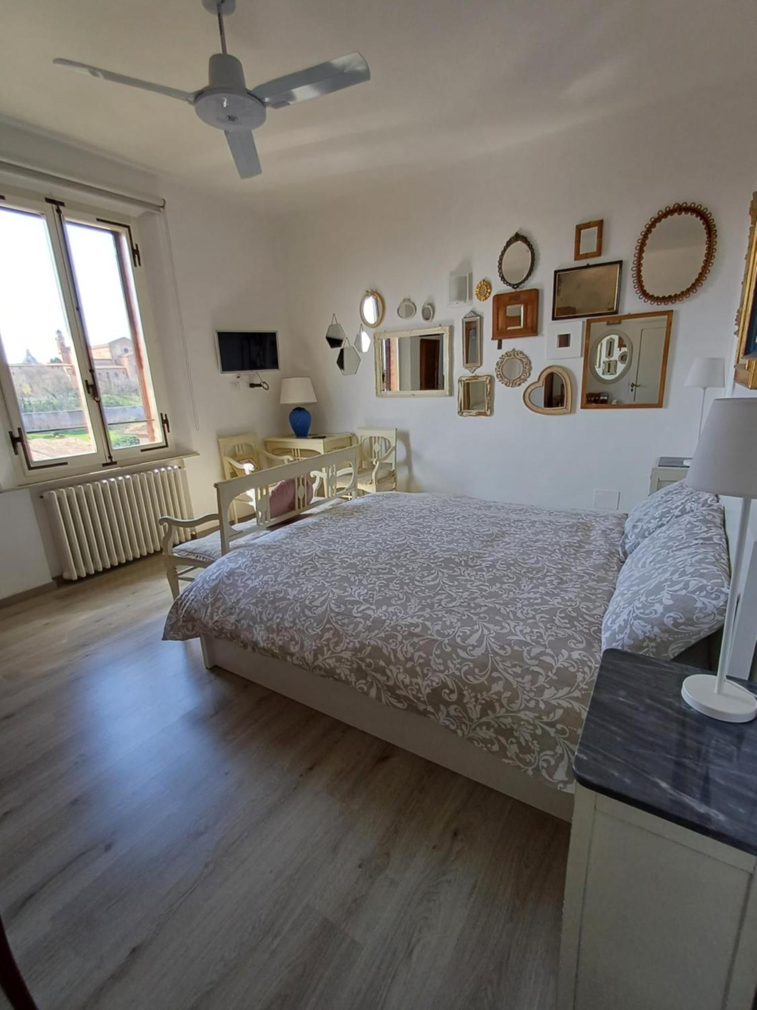 Affaccio Su Siena,Vicino Al Centro, Con Garage Apartment Bagian luar foto