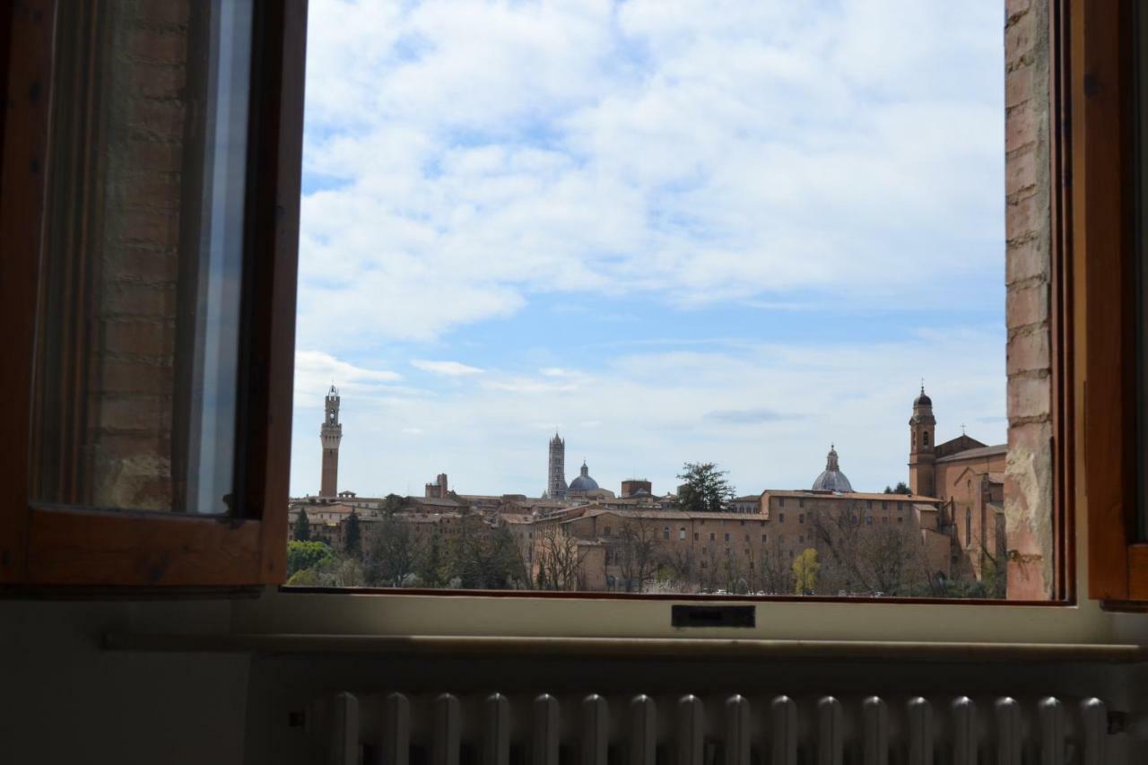 Affaccio Su Siena,Vicino Al Centro, Con Garage Apartment Bagian luar foto